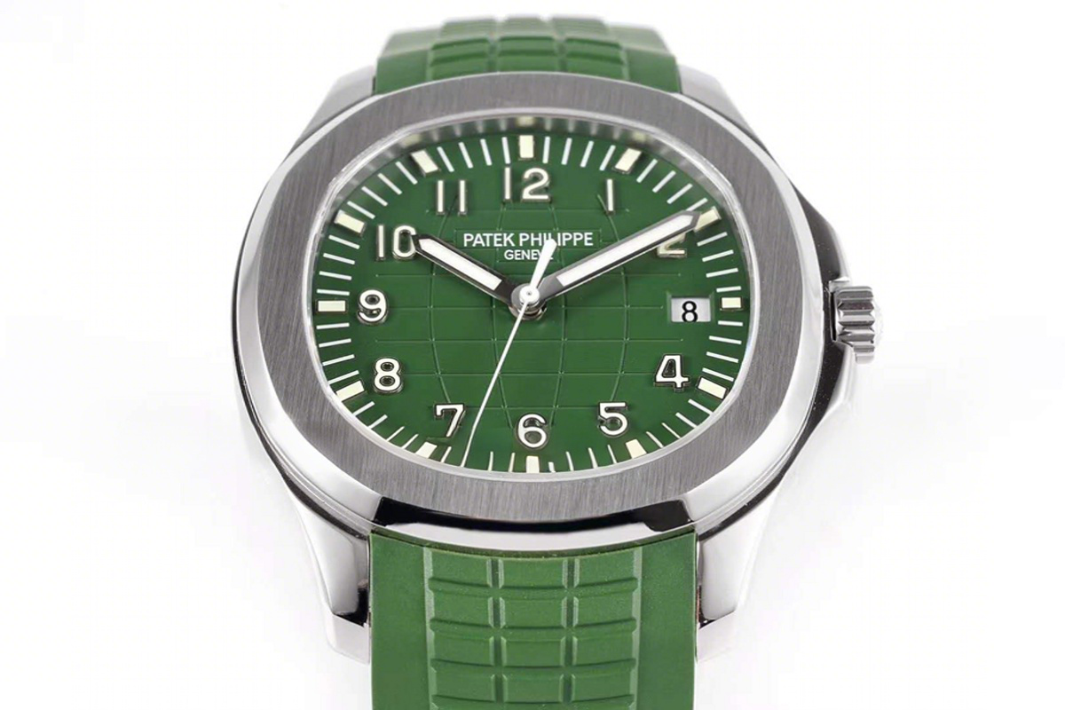 Patek Philippe Aquanaut 5168G-010 Green Dial in White Gold-fasswatch