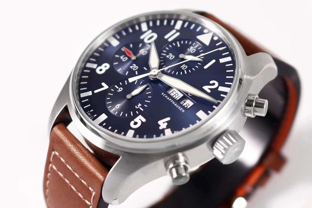 IWC Pilot’s Watch Chronograph Edition “Le Petit Prince” IW377714-fasswatch