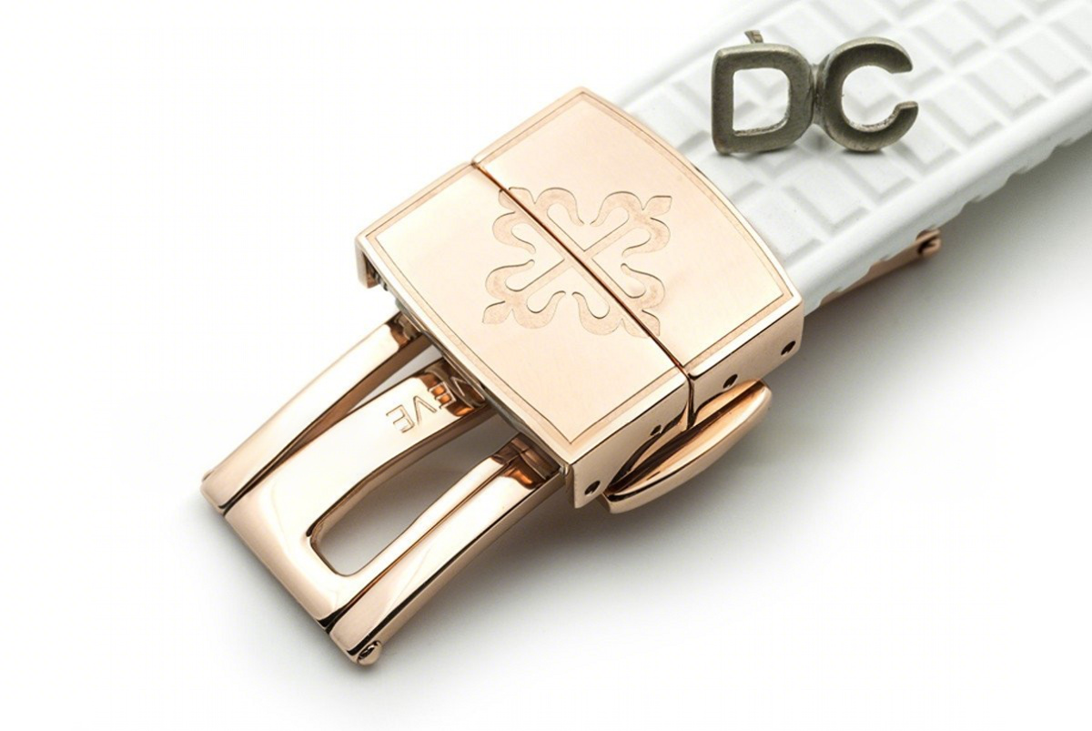 Patek Philippe Aquanaut Luce 5068R-010 in Rose Gold-fasswatch