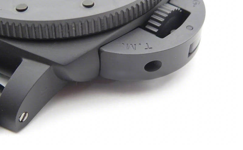 Panerai PAM607 Luminor Submersible 1950-fasswatch