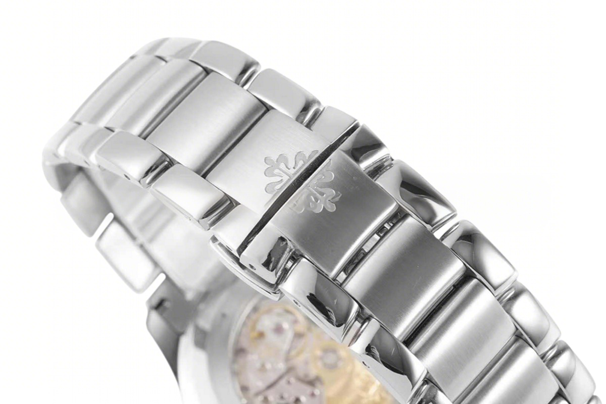 Patek Philippe Aquanaut 5167/1A-001 Black Dial in Steel on Bracelet-fasswatch