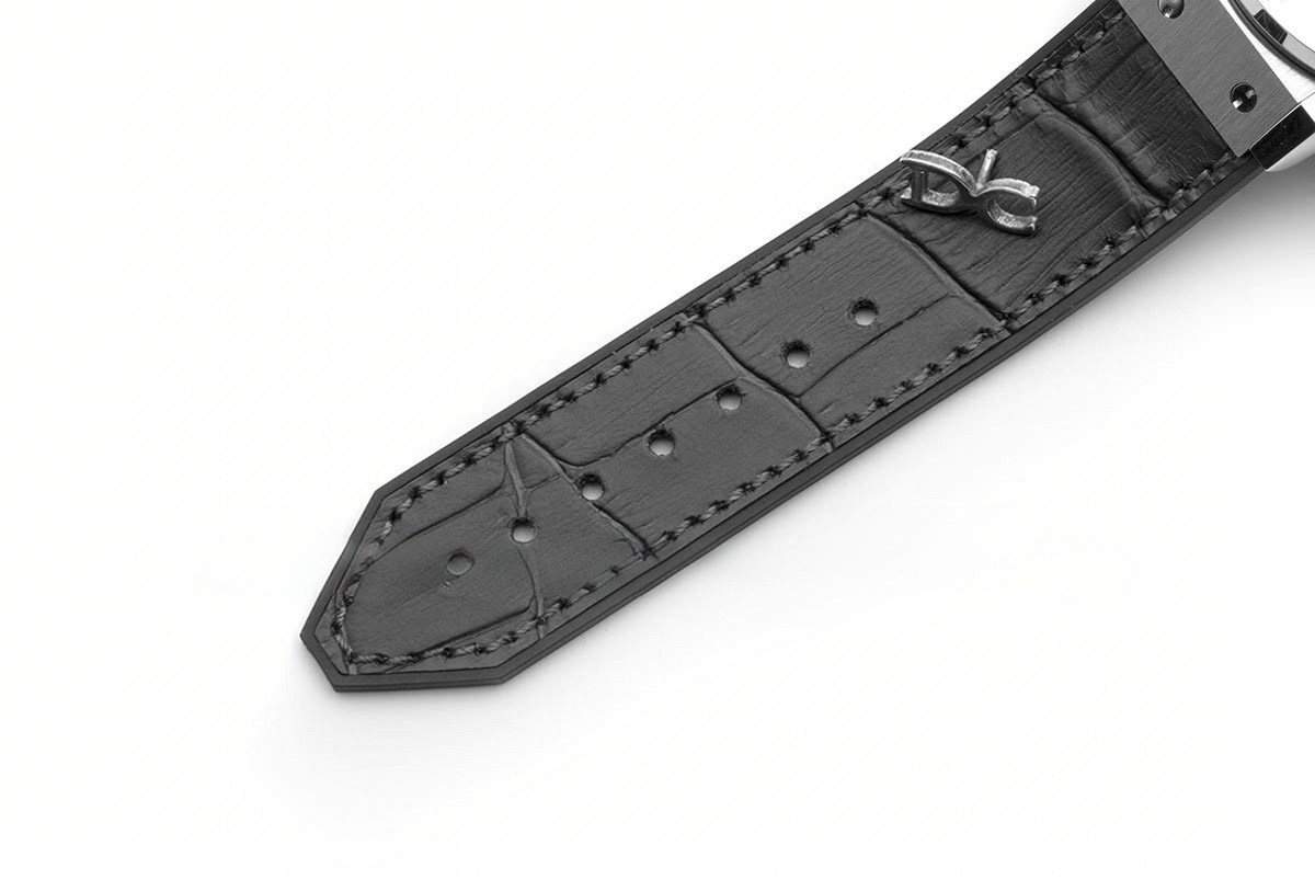 Hublot Classic Fusion Automatic 38mm Grey Dial in Titanium-fasswatch