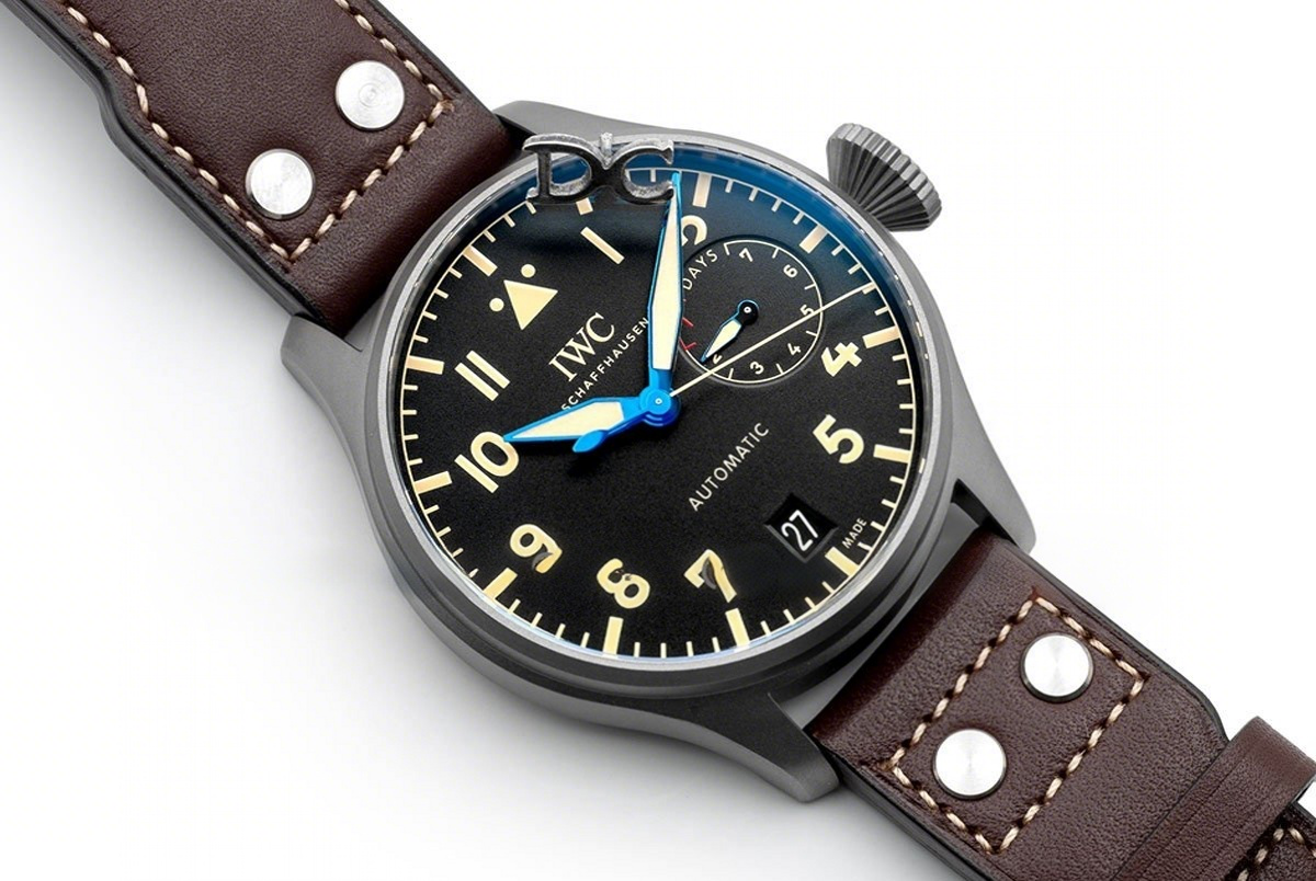IWC Big Pilot’s Watch Heritage IW501004 Black Dial in Titanium-fasswatch