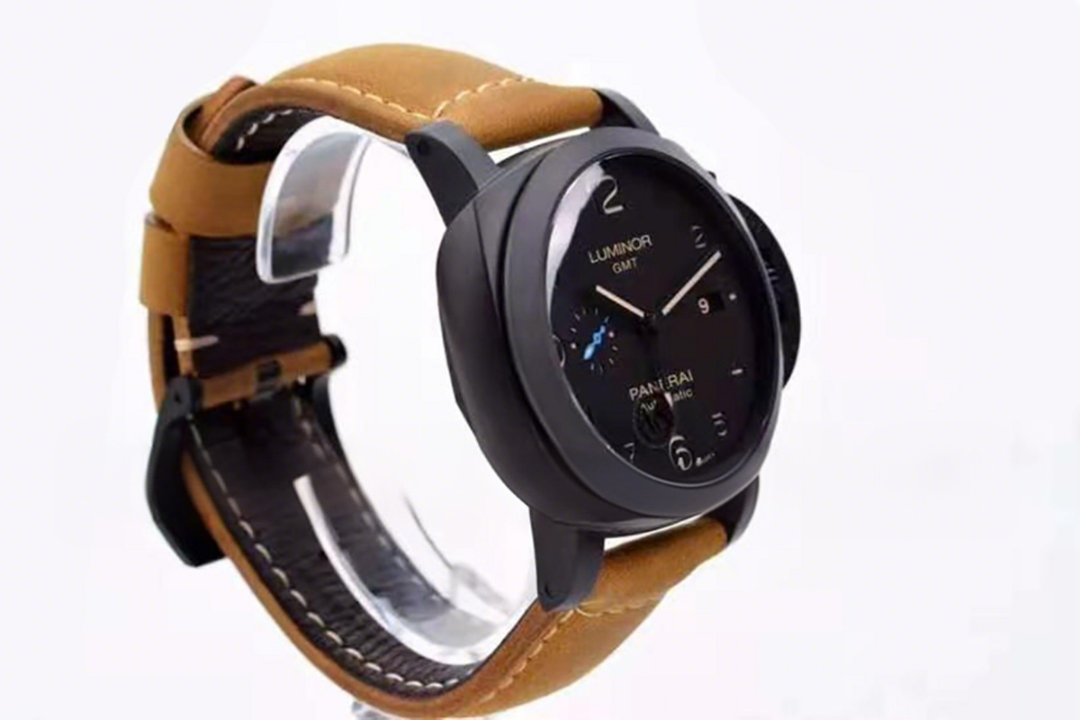 Panerai PAM1441 Luminor GMT 44mm-fasswatch