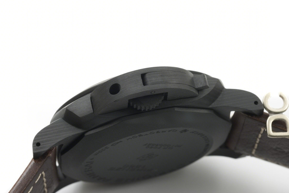 Panerai PAM661 Luminor Marina 1950 Carbotech 3 Days-fasswatch