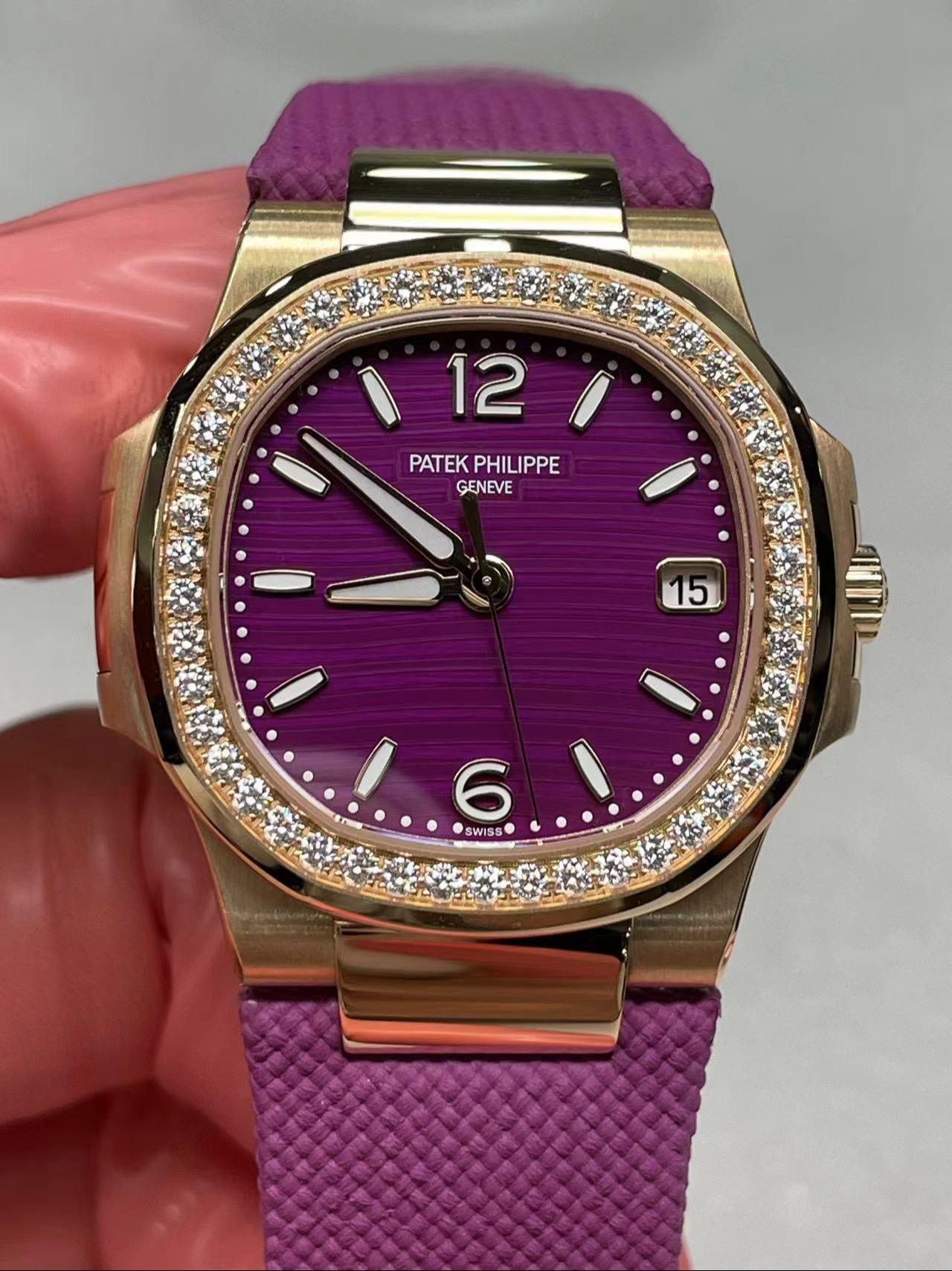 Patek Philippe Nautilus 32mm 7010/1R-013-fasswatch