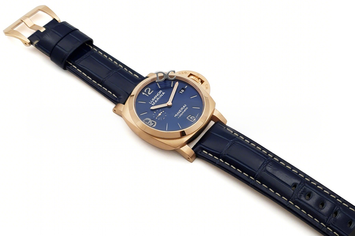 Panerai PAM1112 Luminor Marina Goldtech™ Sole Blu 44mm-fasswatch