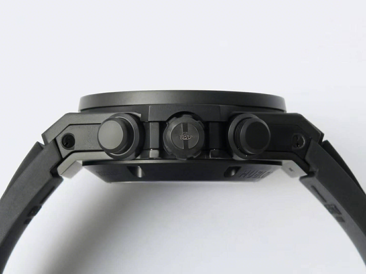 Hublot Big Bang Unico Black Magic-fasswatch