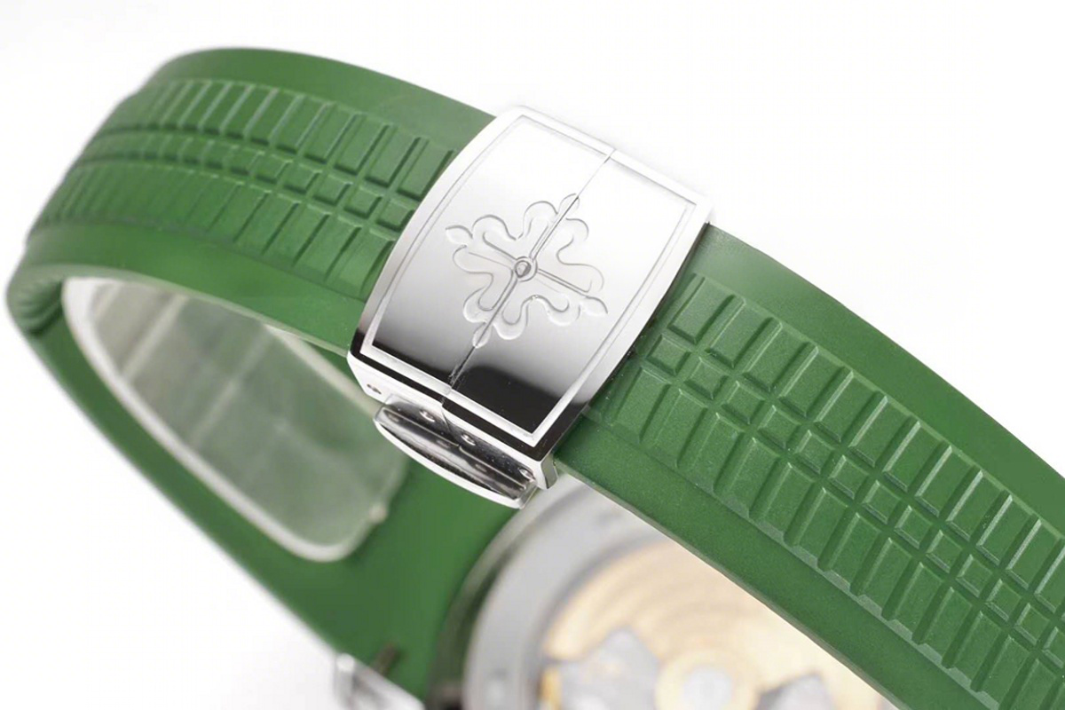 Patek Philippe Aquanaut 5168G-010 Green Dial in White Gold-fasswatch