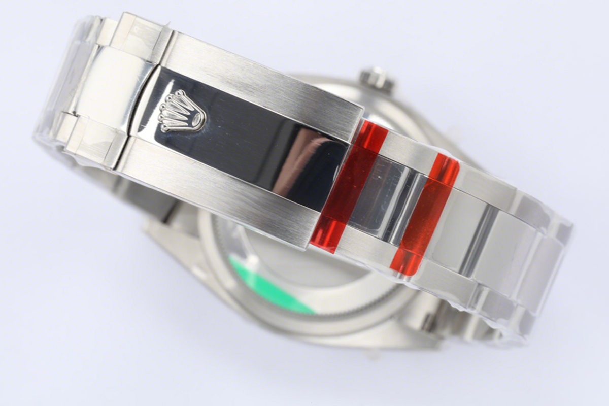 Rolex Datejust 36 126234 Olive Green Dial in Steel-fasswatch