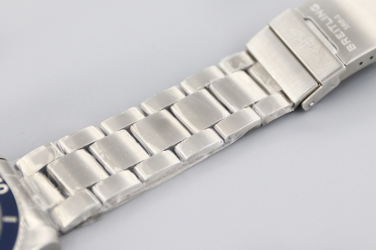 Breitling Superocean Automatic 44mm in Blue Dial on Blue Bezel Ref: A17366D81C1A1-fasswatch