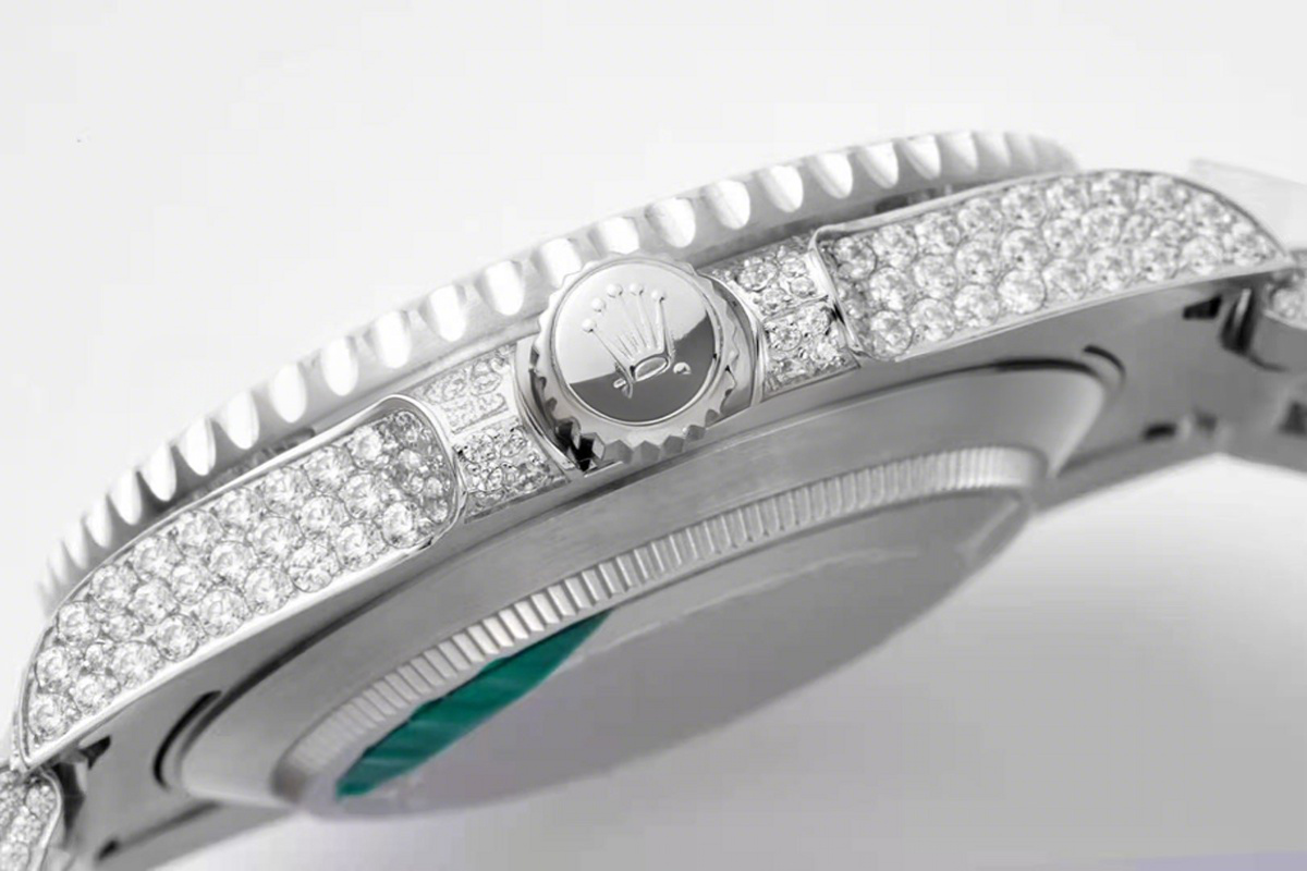 Rolex Submariner 116610LV Hulk with Diamond Bezel-fasswatch