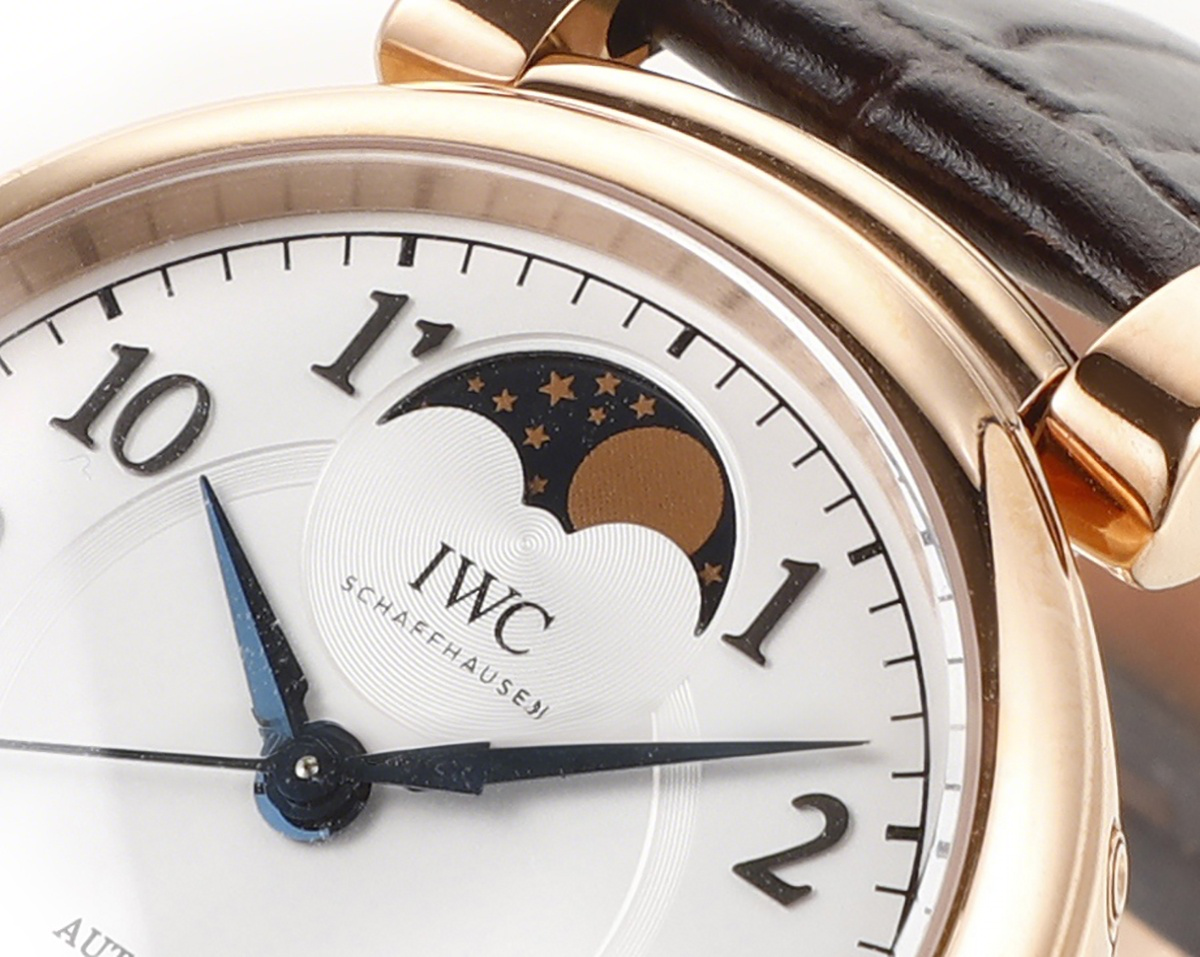 IWC Da Vinci Automatic Moon Phase 36 IW459308-fasswatch