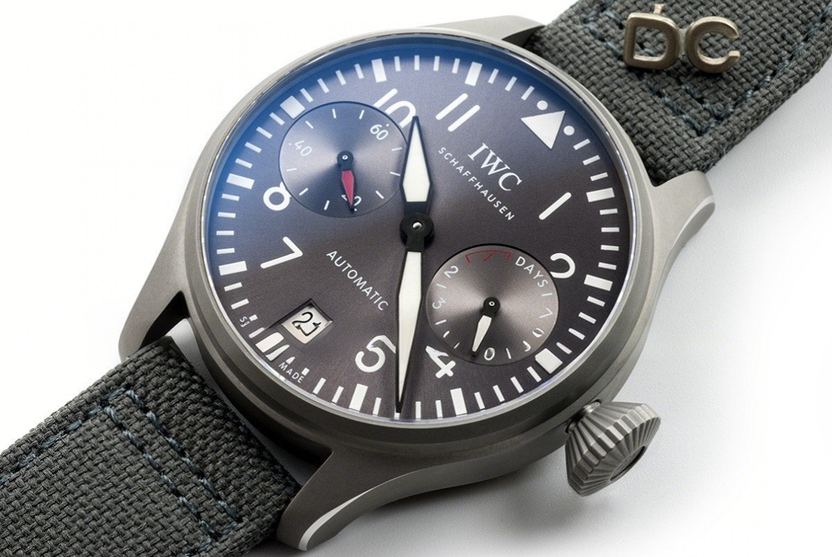 IWC Big Pilot’s Watch Edition “Patrouille Suisse” IW500910-fasswatch