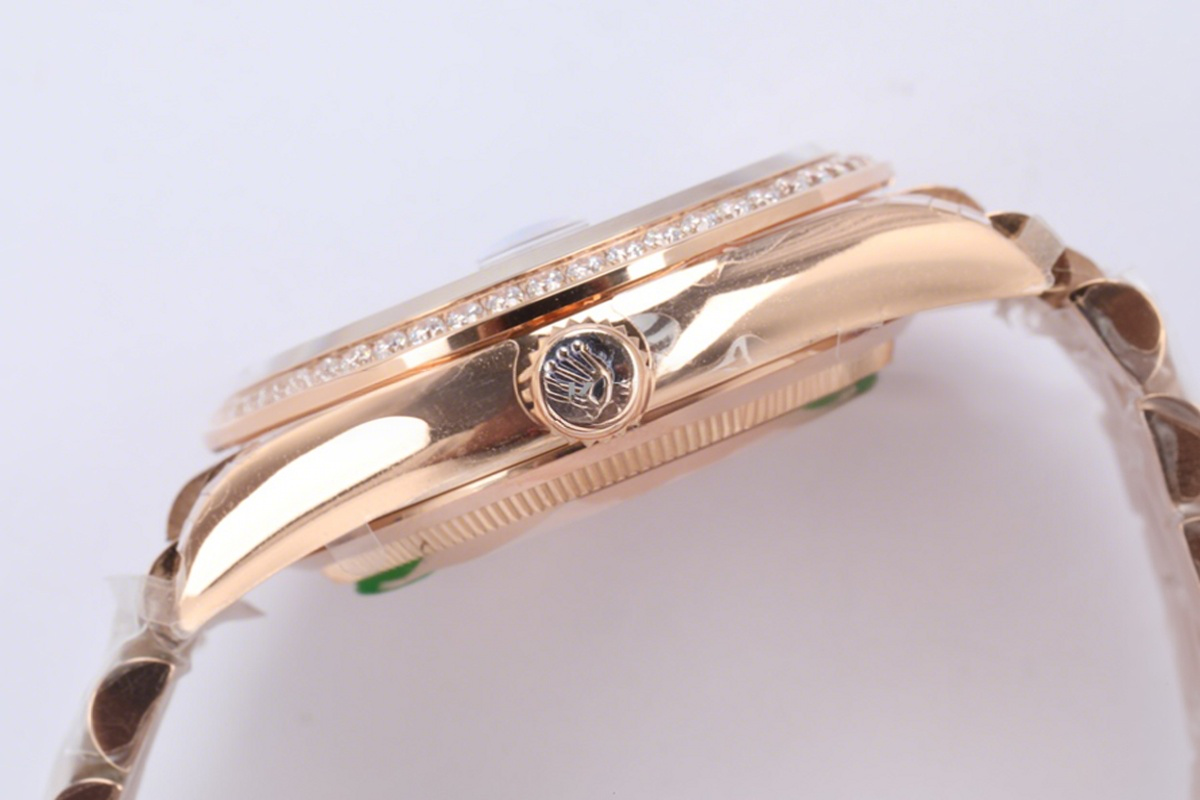 Rolex Day-Date 36 128345RBR Rose Dial with Diamond Bezel in Everose Gold-fasswatch