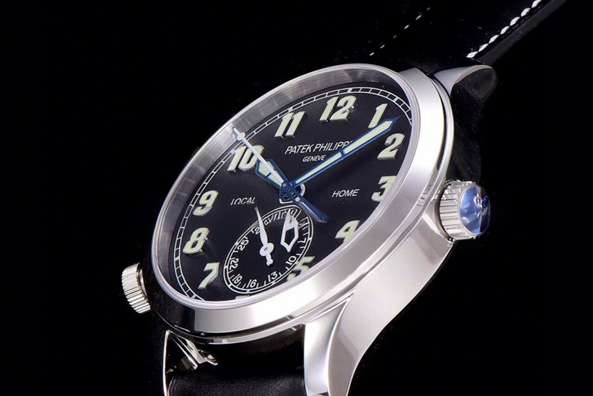 Patek Philippe Calatrava Pilot Travel Time 5524G-001 Dark Blue Dial in White Gold-fasswatch