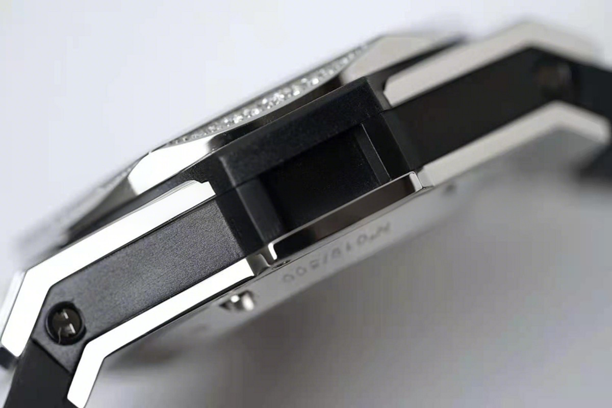 Hublot Big Bang Unico Sang Bleu Steel Pave White-fasswatch