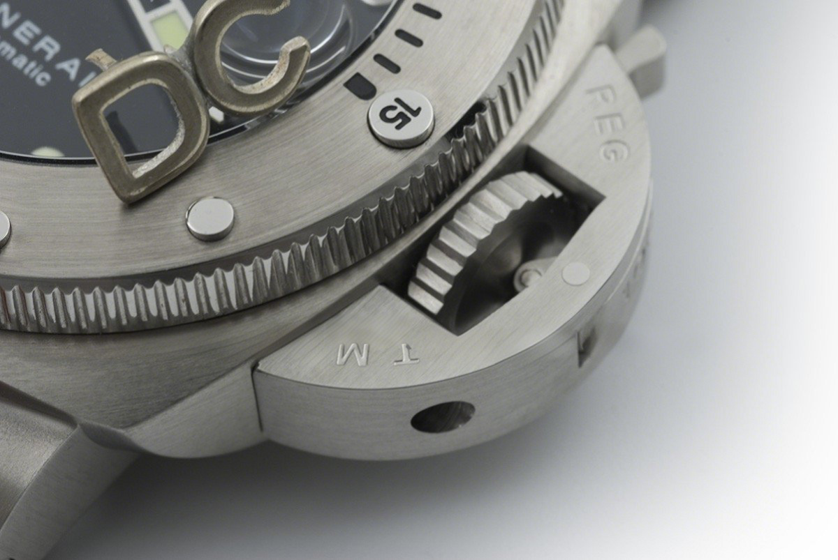 Panerai PAM243 Luminor 1950 Submersible-fasswatch