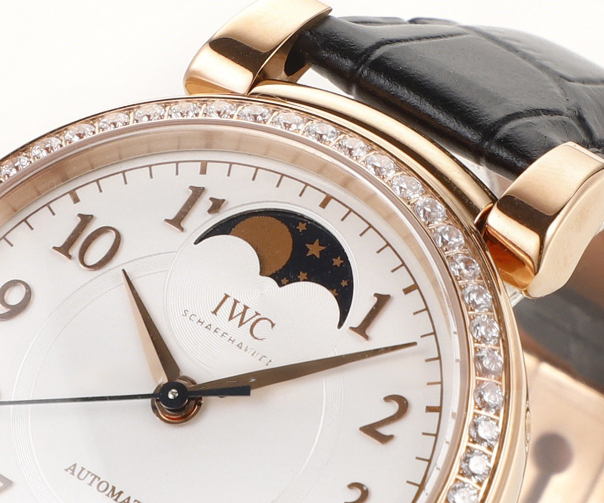 IWC Da Vinci Automatic Moon Phase 36 IW459304-fasswatch