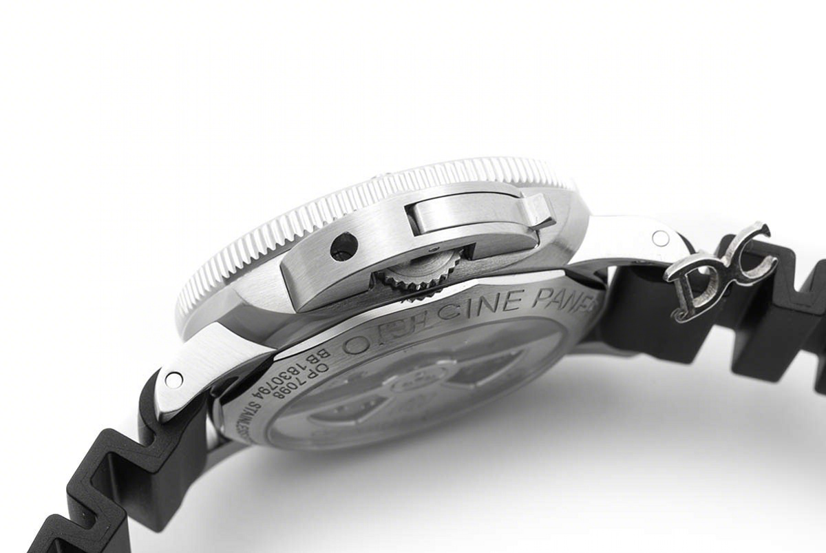 Panerai PAM682 Luminor Submersible 1950 3 Days Automatic Acciaio-fasswatch