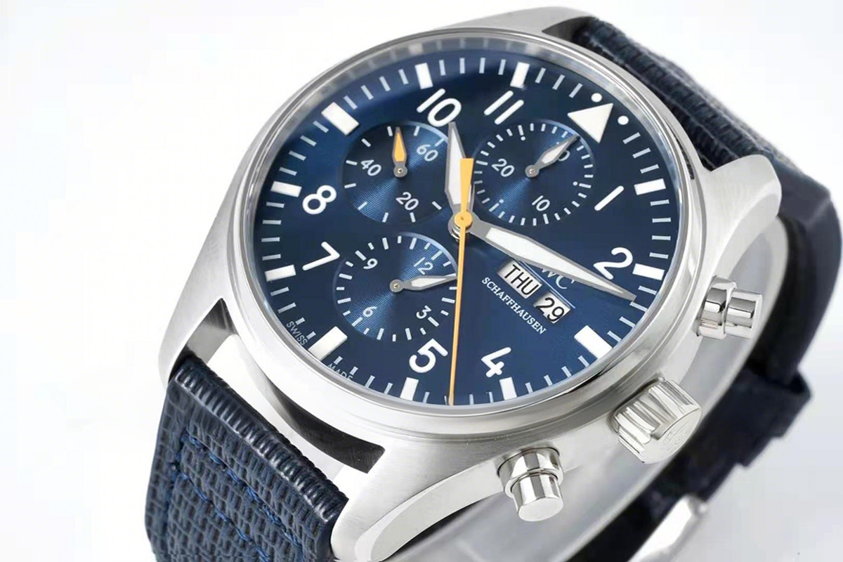 IWC Pilot’s Watch Le Petite Prince Chronograph-fasswatch
