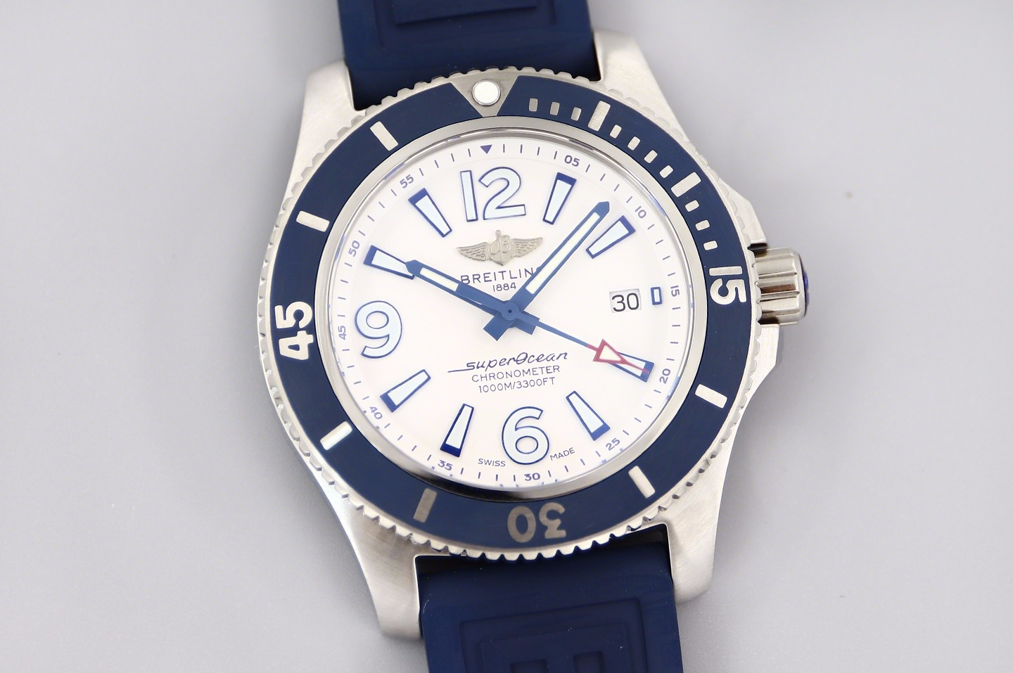 Breitling Superocean Automatic 44mm in White Dial on Blue Bezel on Rubber Strap-fasswatch