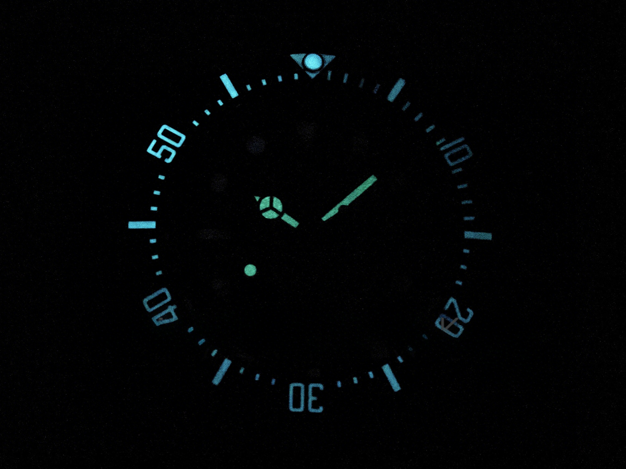 Rolex Sea Dweller 43mm Black Carbon DIWF Best Edition Gray Dial on Gray Nylon Strap A2824 V2-fasswatch