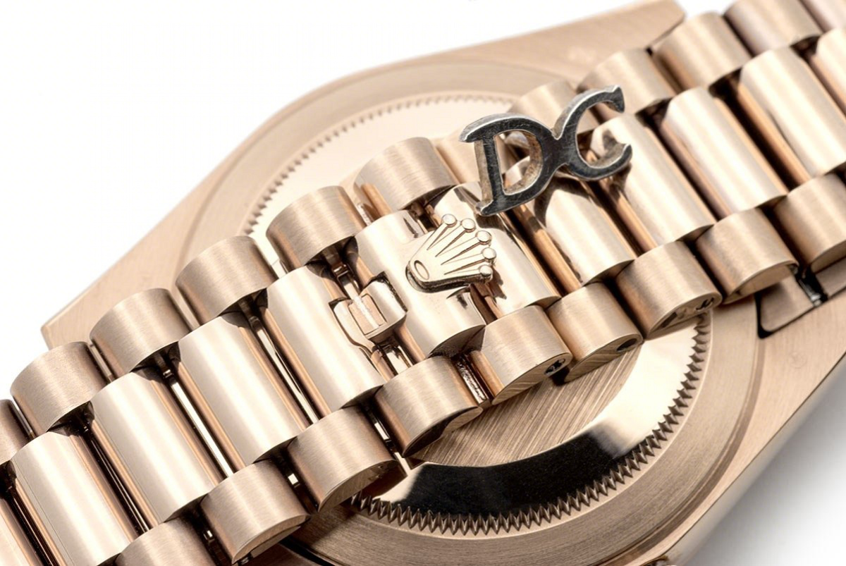 Rolex Day-Date 40 228235 White Dial in Everose Gold-fasswatch