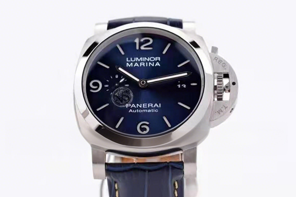 Panerai PAM1313 Luminor Marina 44mm-fasswatch