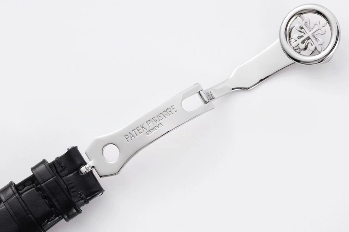 Patek Philippe Calatrava 5153 White Dial in White Gold-fasswatch