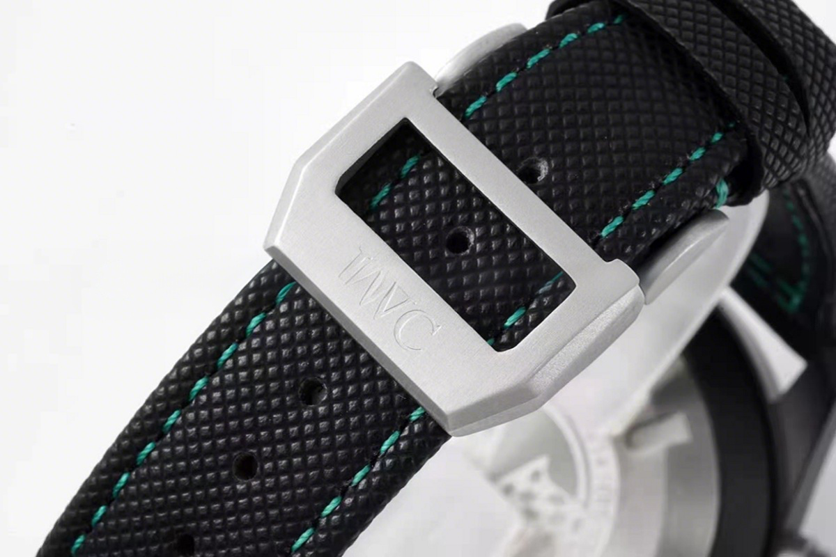 IWC Pilot’s Watch Chronograph Edition ‘Mercedes-AMG Petronas Motorsport’ IW389005-fasswatch