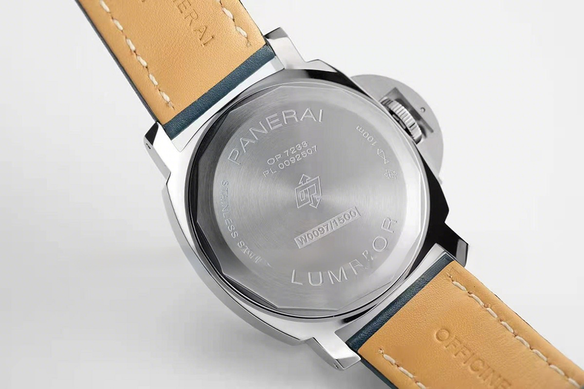 Panerai PAM1085 Luminor Blu Mare 44mm-fasswatch