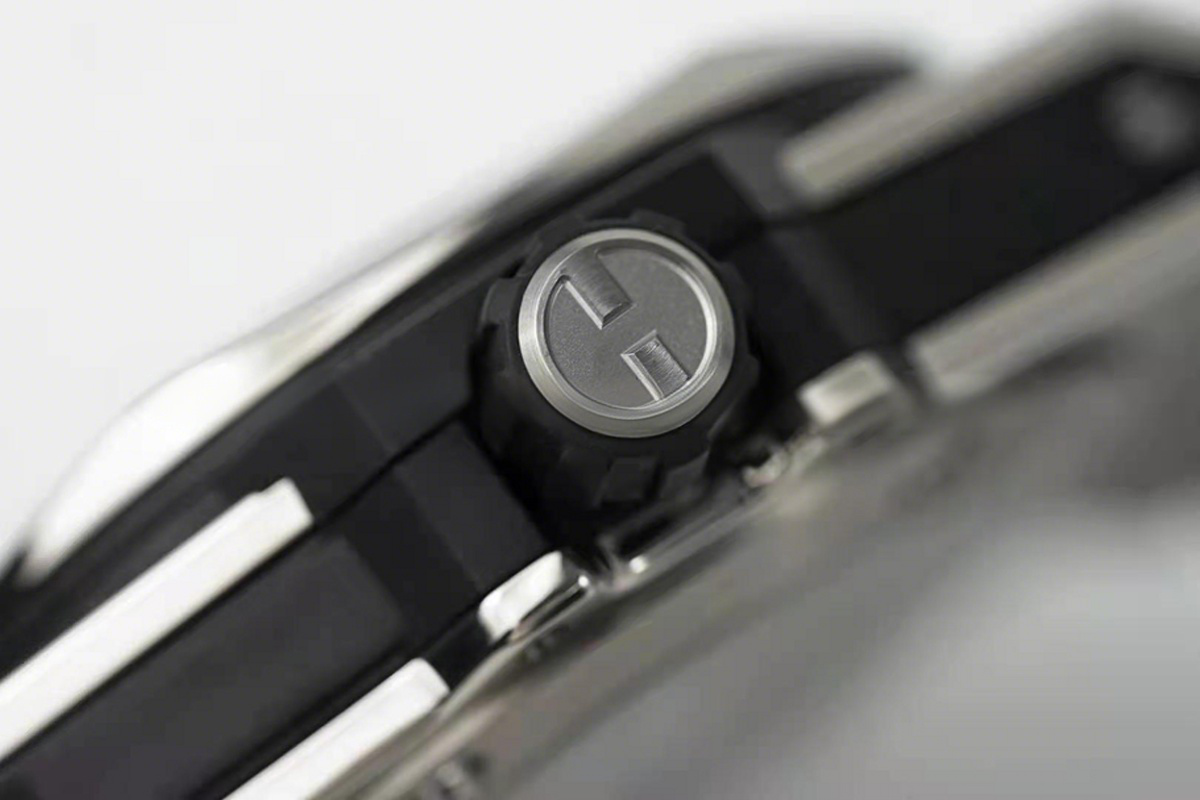 Hublot Big Bang Unico Sang Bleu in Titanium on Black Leather Strap-fasswatch