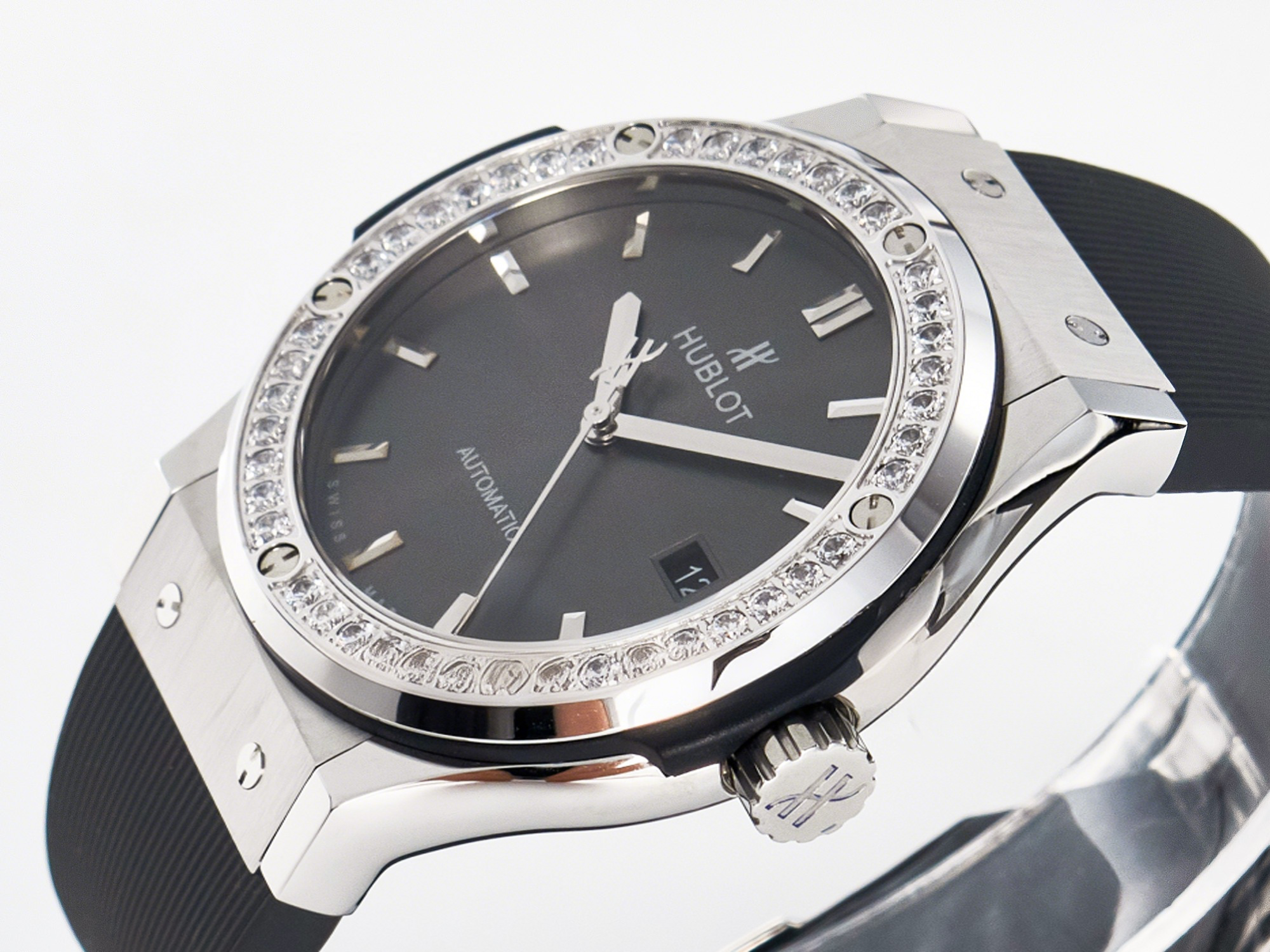 Hublot Classic Fusion Bang 42mm HBF 1:1 Best Edition Gray Dial Diamonds Bezel on Gray Rubber Strap A2892-fasswatch