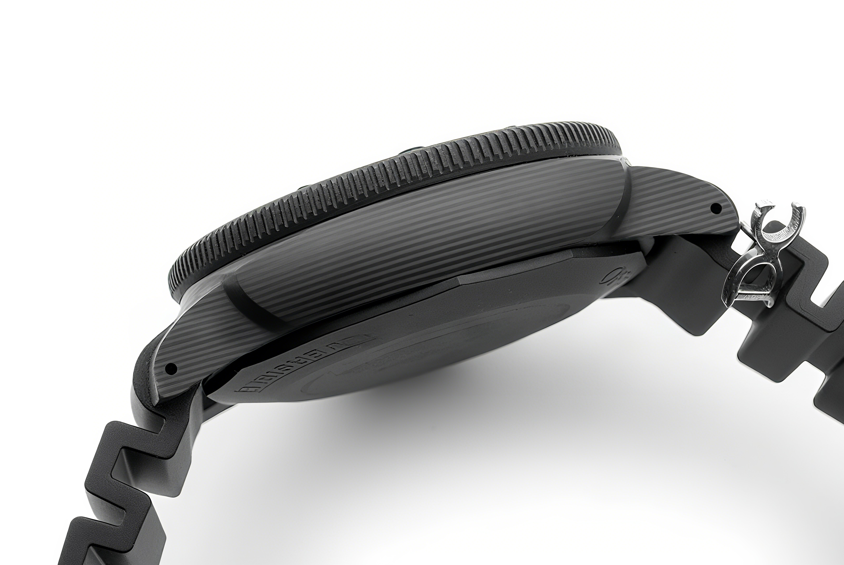 Panerai PAM616 Luminor Submersible Carbotech-fasswatch