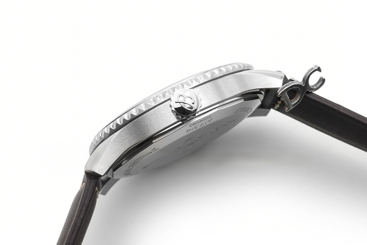 Breitling Navitimer 8 Automatic 41 Blue Dial in Steel on Brown Leather Strap-fasswatch