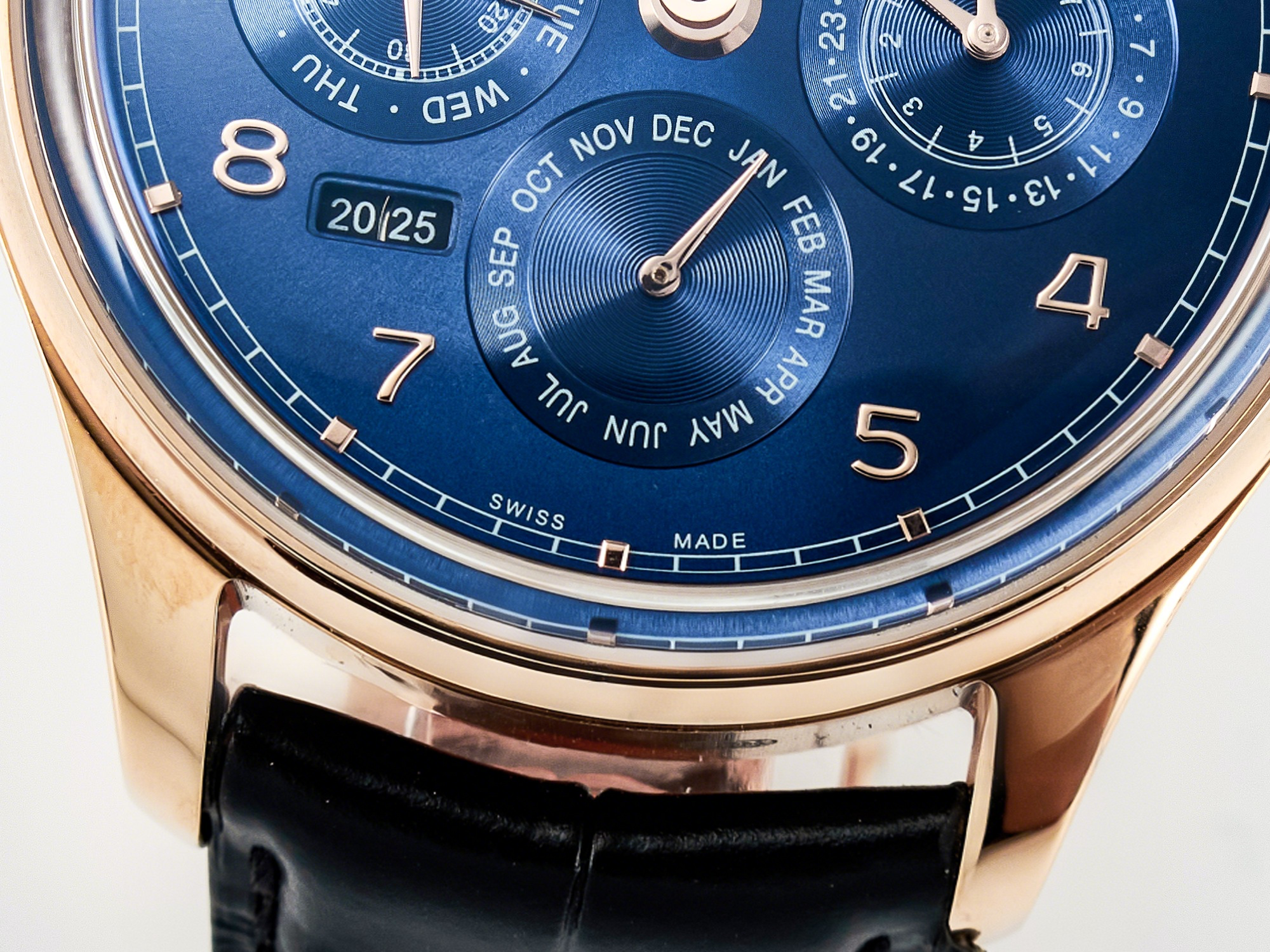 IWC IW5033 Portugieser Perpetual Calendar RG V9F 1:1 Best Edition White Dial on Black Leather Strap A52610-fasswatch