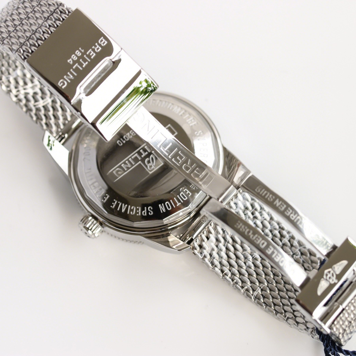 Breitling Superocean Heritage II B20 Automatic 42mm in Black Dial on Black Bezel-fasswatch