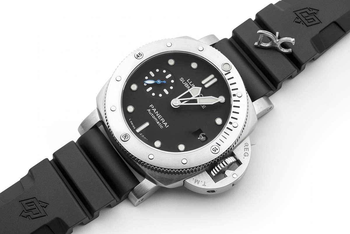 Panerai PAM682 Luminor Submersible 1950 3 Days Automatic Acciaio-fasswatch