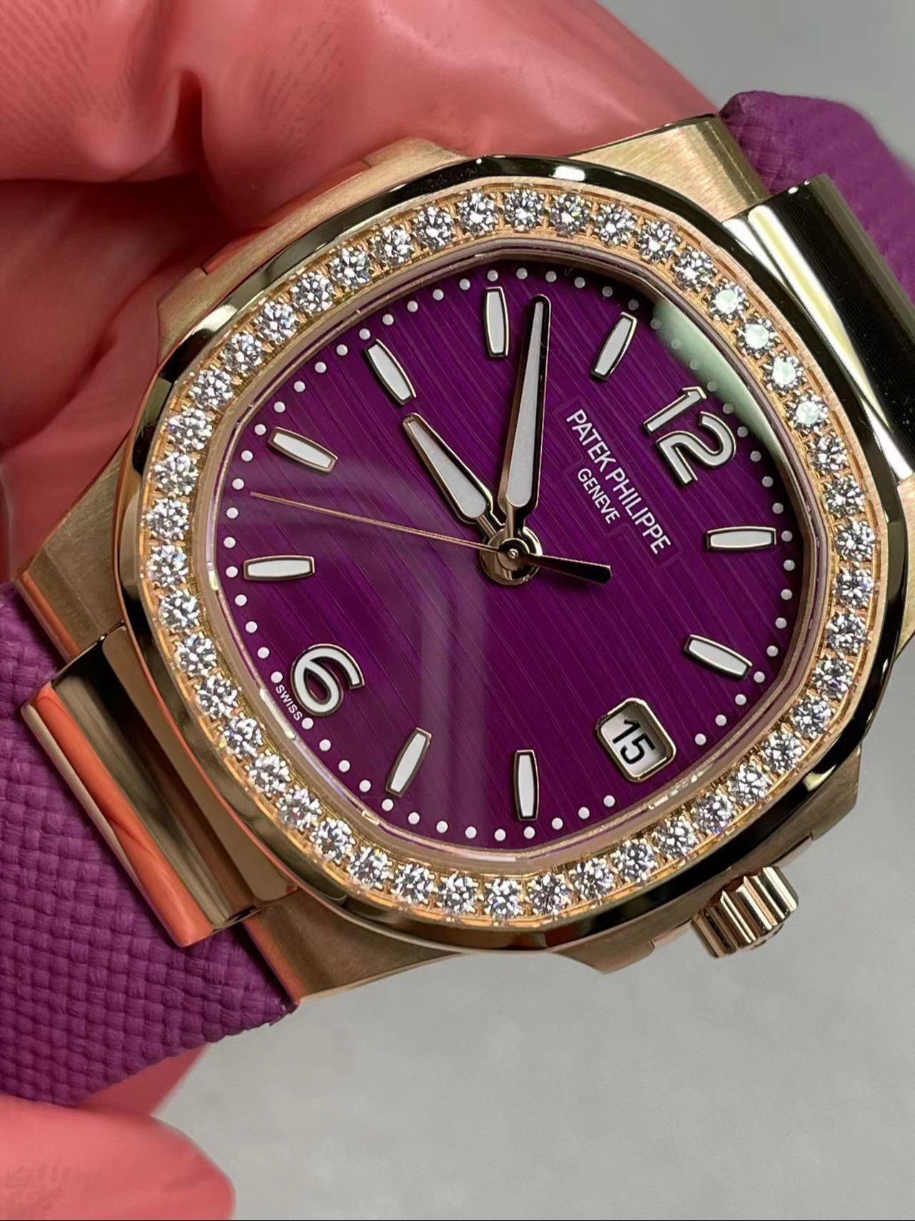 Patek Philippe Nautilus 32mm 7010/1R-013-fasswatch