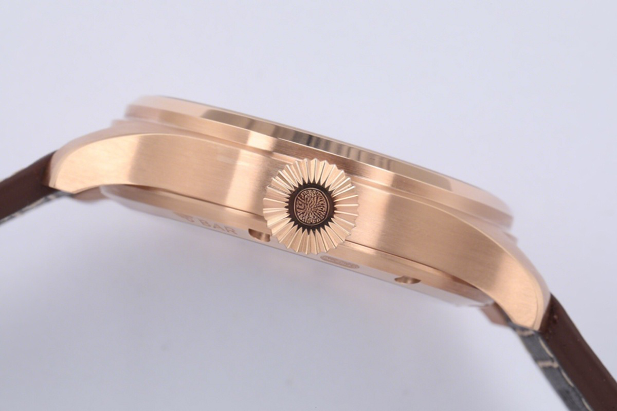 IWC Big Pilot’s Watch Constant-Force Tourbillon Edition ‘Le Petit Prince’ IW590303-fasswatch