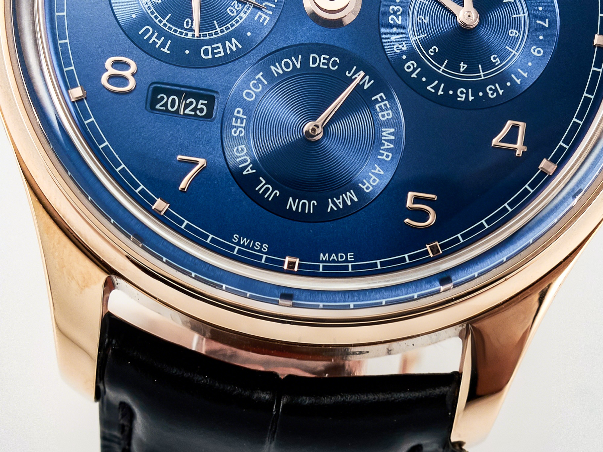 IWC IW5033 Portugieser Perpetual Calendar RG V9F 1:1 Best Edition White Dial on Black Leather Strap A52610-fasswatch