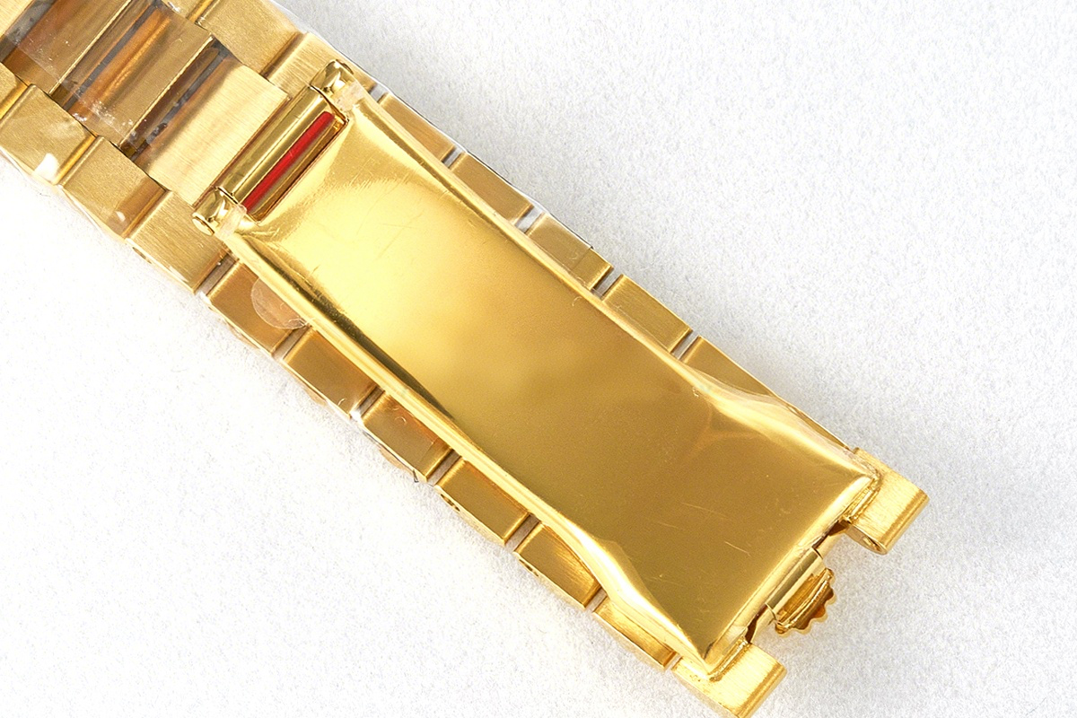 Rolex Daydate 40 228238 Champagne Dial with Roman Marker in Yellow Gold (Gain Weight)-fasswatch