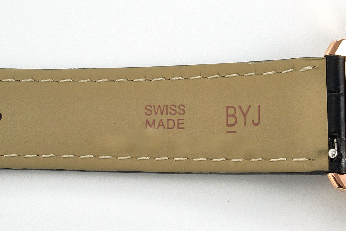 Cartier Ronde Must De Cartier 36mm White Dial in Rose Gold-fasswatch