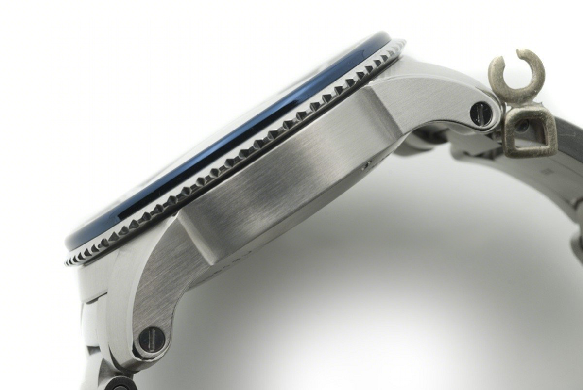 Calibre de Cartier Diver Blue Dial in Steel Bracelet-fasswatch