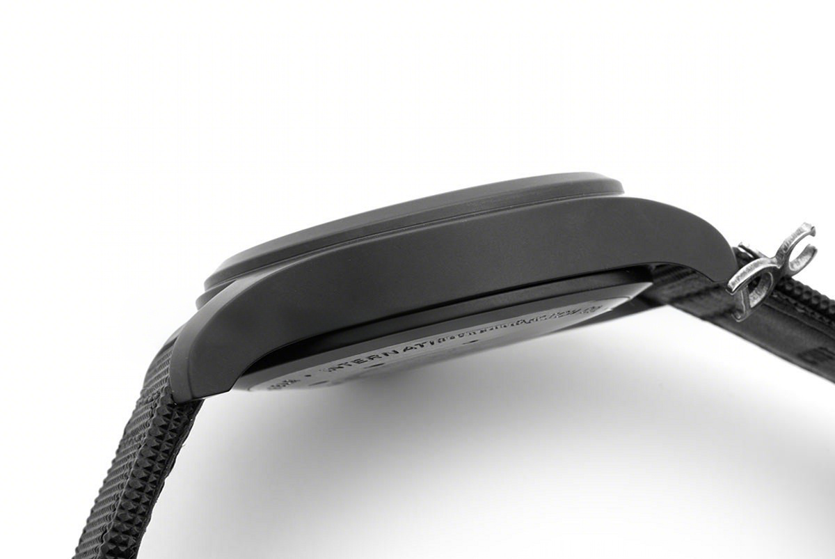 IWC Big Pilot’s Watch Top Gun IW502001-fasswatch