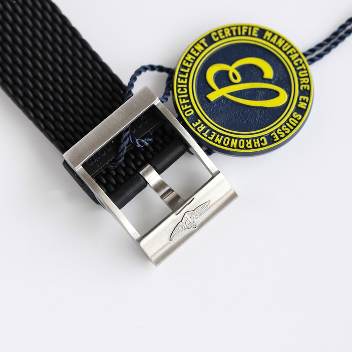 Breitling Superocean Heritage II B20 Automatic 42mm in White Dial on Black Bezel on Rubber Strap-fasswatch