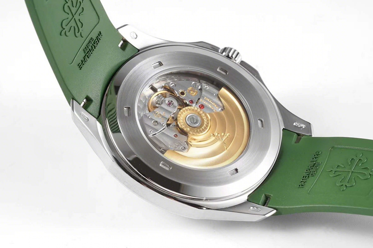 Patek Philippe Aquanaut 5168G-010 Green Dial in White Gold-fasswatch