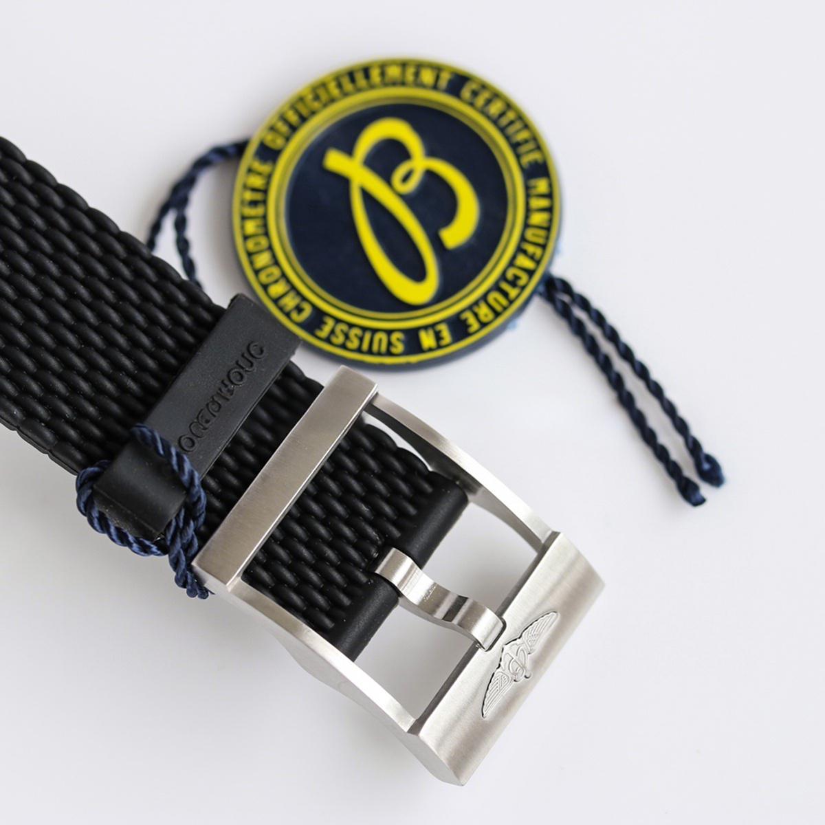 Breitling Superocean Heritage II B20 Automatic 42mm in Black Dial on Black Bezel on Rubber Strap-fasswatch