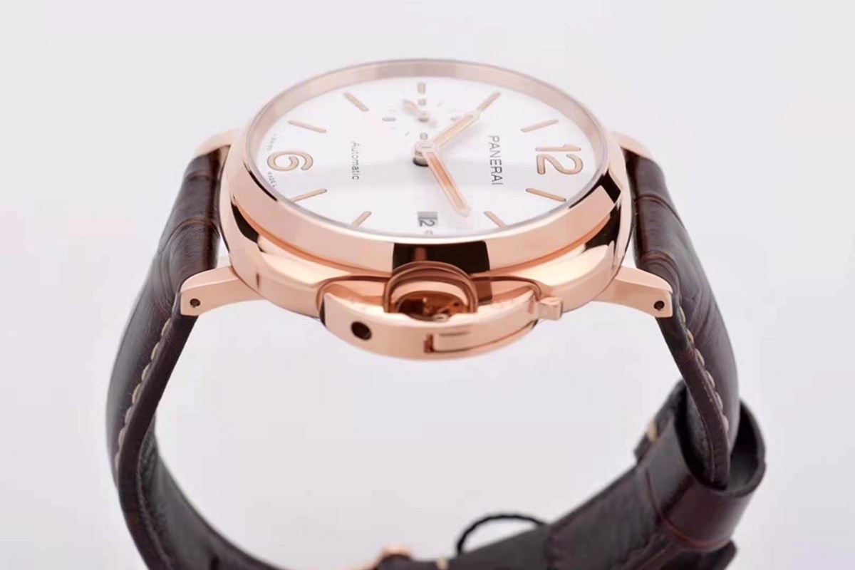 Panerai PAM1042 Luminor Due 42mm-fasswatch